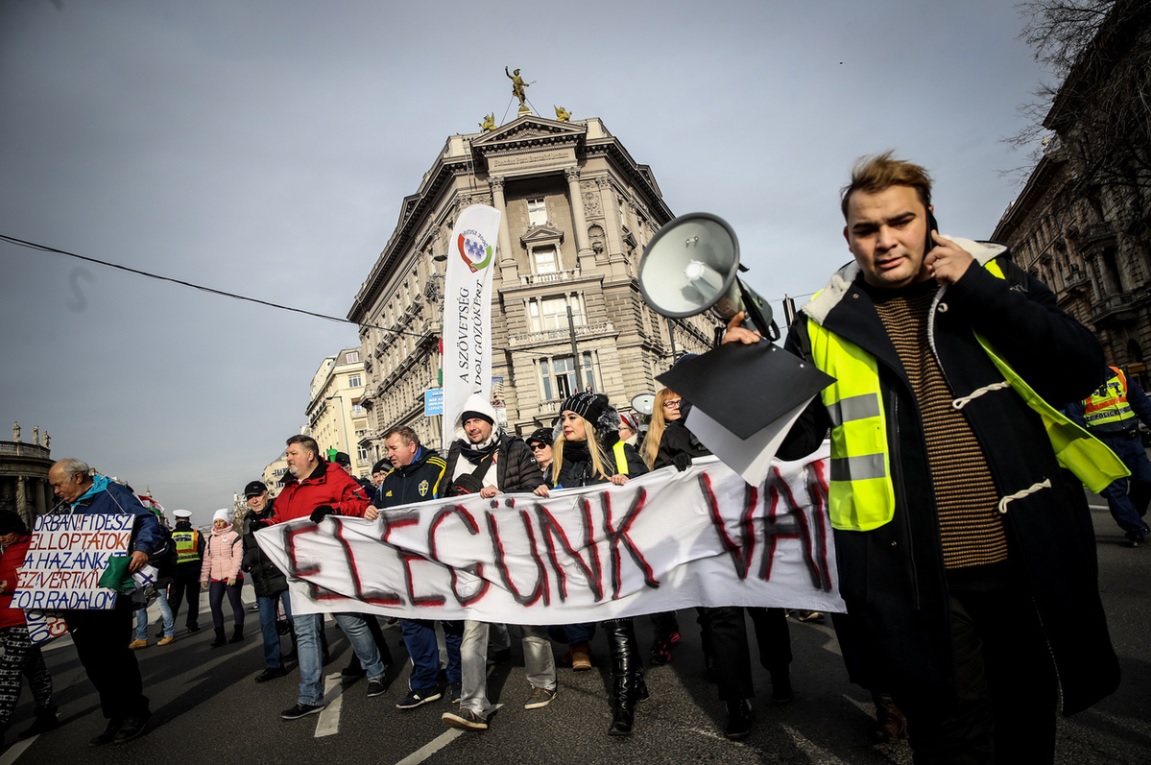 "Álljon le az ország!" 2019 január 19. -i demonstráció sorozat